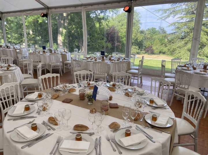 Louez toute la vaisselle pour votre événement.