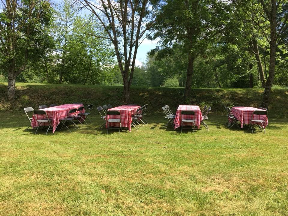 Location de tables et nappes AMS Locations 69800 https://www.ams-locations.com